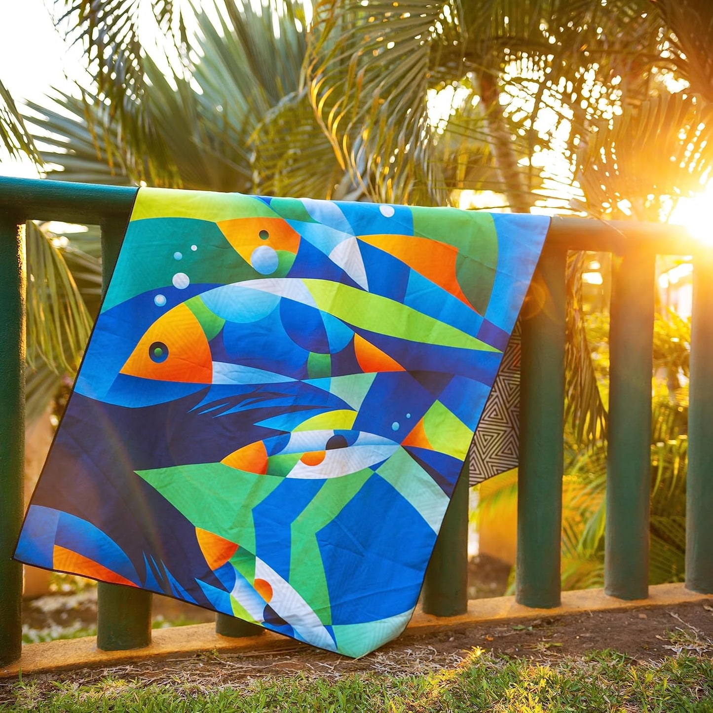 Elite Trend Quick Dry Towel Extra Large 78x35 Inch - Microfiber Beach Towel - Perfect for Beach, Travel, Swimming, Pool, Yoga, Hiking, Camping - Lightweight, Fast Drying, Compact for Adults (Fishes)