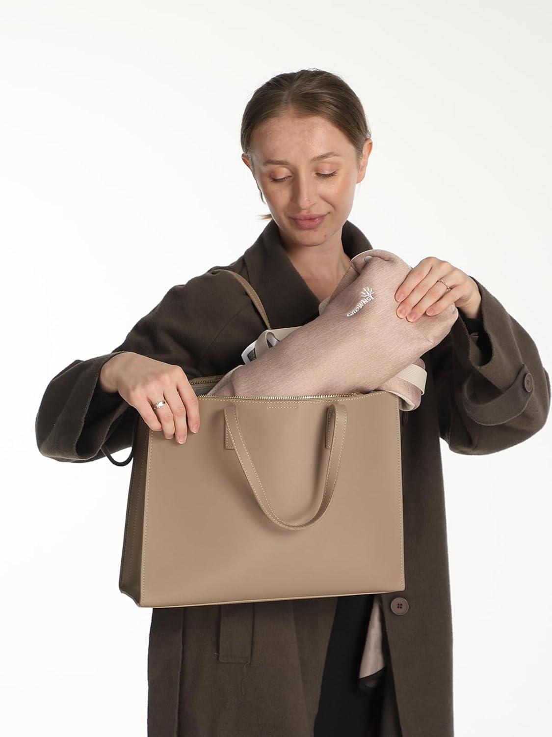 Grownsy Baby Carrier Newborn to Toddler (7-44lbs), Ergonomic & Cozy Wraps with One-Click Buckle, Head Support for Hands-Free Comfort, Dusty Pink