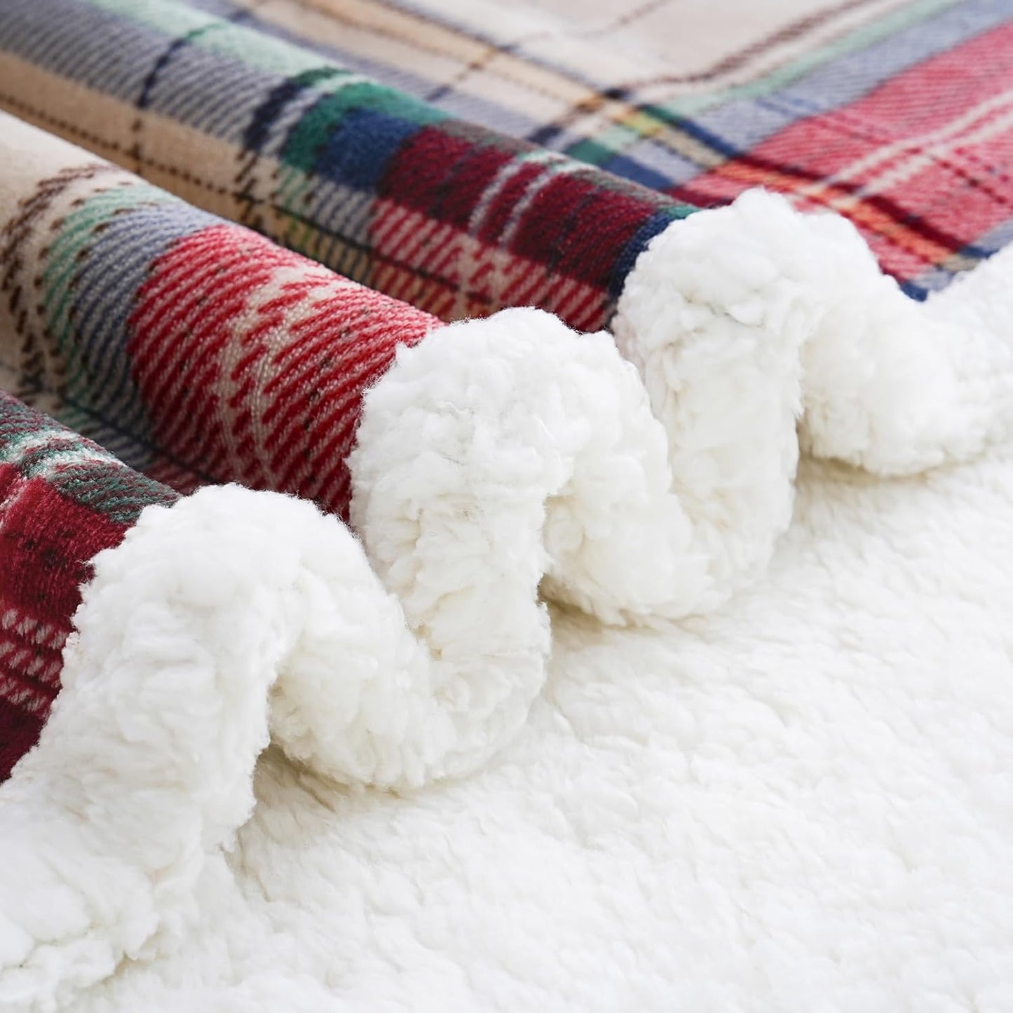 PU MEI Sherpa Fleece Throw Blanket 60" x 80" Reversible Plush Fluffy Large Big Blanket Lattice Flannel Blankets for All Season Use, Chrismas Red