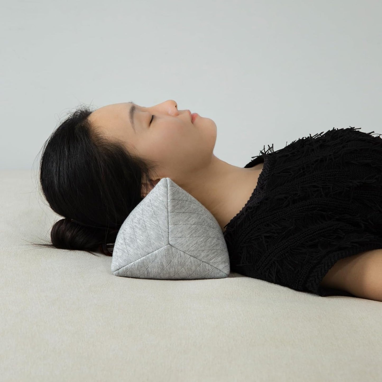 Buckwheat Neck Support Pillow Cervical Neck Cylinder Bolster Pillow Neck Pain Relief Breathable Comfortable for Back and Side Sleepers Round Pillows for Lunch Break Gray, 6x15 Inch