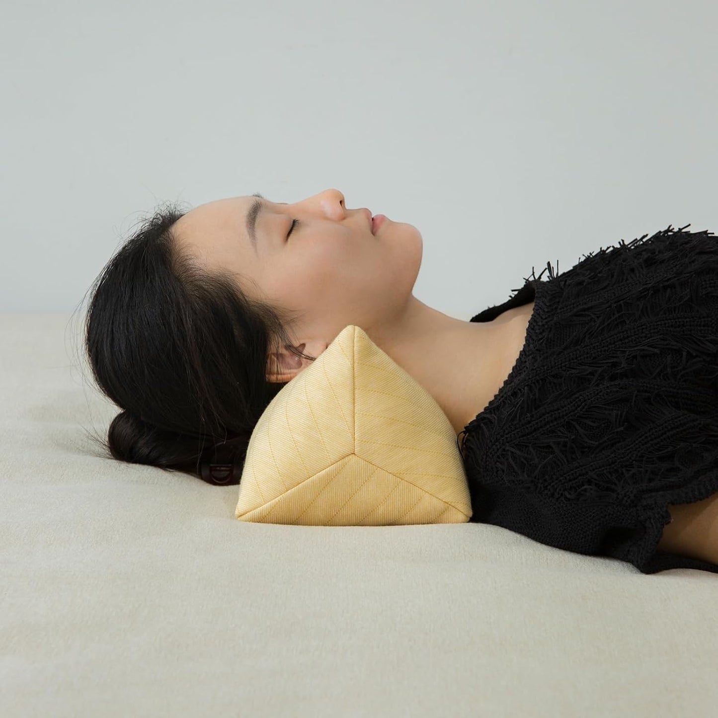 Buckwheat Neck Support Pillow Cervical Neck Cylinder Bolster Pillow Neck Pain Relief Breathable Comfortable for Back and Side Sleepers Round Pillows for Lunch Break Yellow, 6x15 Inch