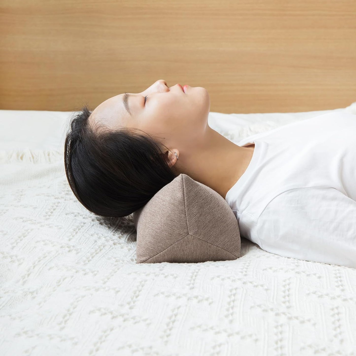 Buckwheat Neck Support Pillow Cervical Neck Cylinder Bolster Pillow,Buckwheat Hulls Adjustable Roll Pillow,Neck Pain Relief for Back and Side Sleepers Round Pillows for Lunch Break Brown, 6*15 inch