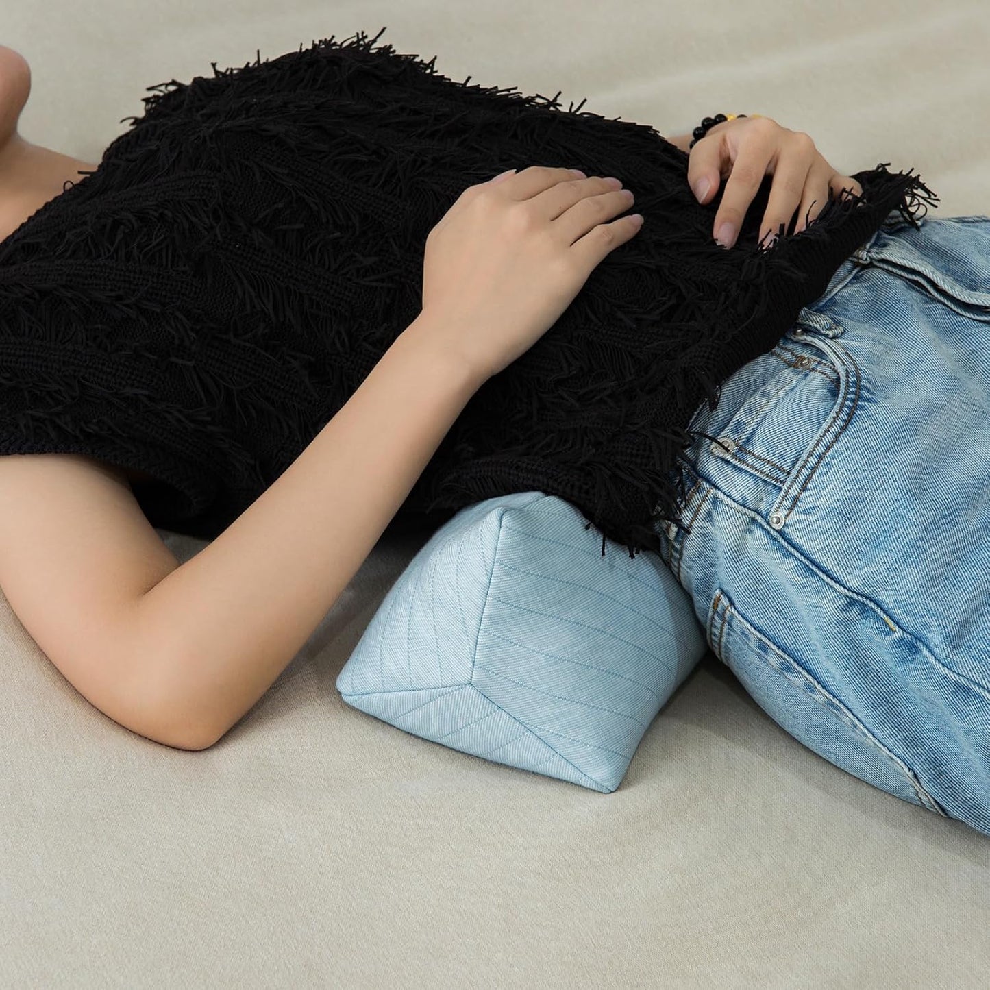 Buckwheat Neck Support Pillow Cervical Neck Cylinder Bolster Pillow Neck Pain Relief Breathable Comfortable for Back and Side Sleepers Round Pillows for Lunch Break Blue, 6x15 Inch