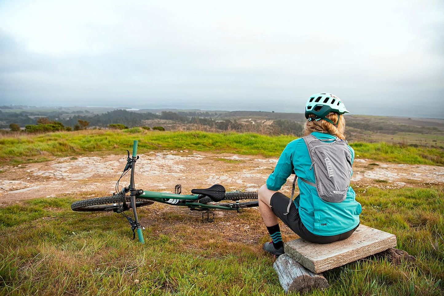 CamelBak Hydrobak Light Bike Hydration Backpack 50oz